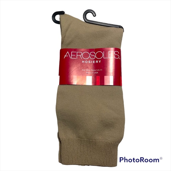 NWT Aerosoles camel color knee-high socks Fit shoe sizes 5.5-11 - Picture 1 of 3